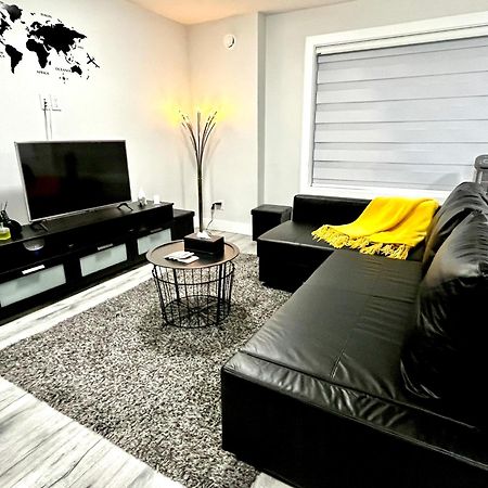 Luxurious & Stylish Two Bedroom Suite, Full Kitchen, Close To Vancouver Delta Exteriör bild