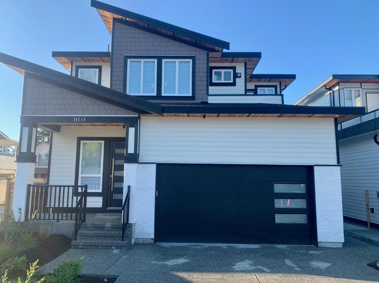 Luxurious & Stylish Two Bedroom Suite, Full Kitchen, Close To Vancouver Delta Exteriör bild